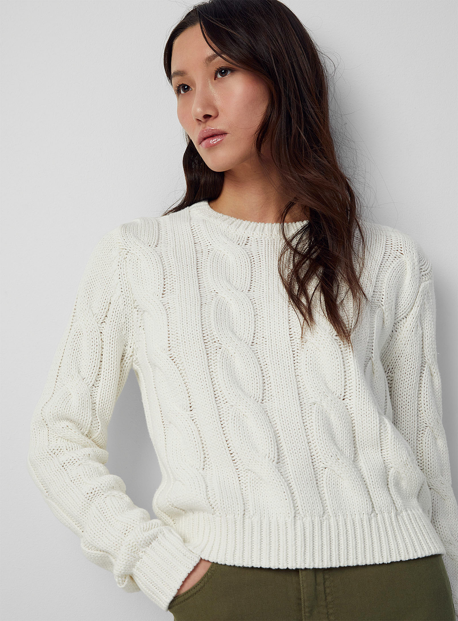 Contemporaine - Women's Cropped cable-knit sweater