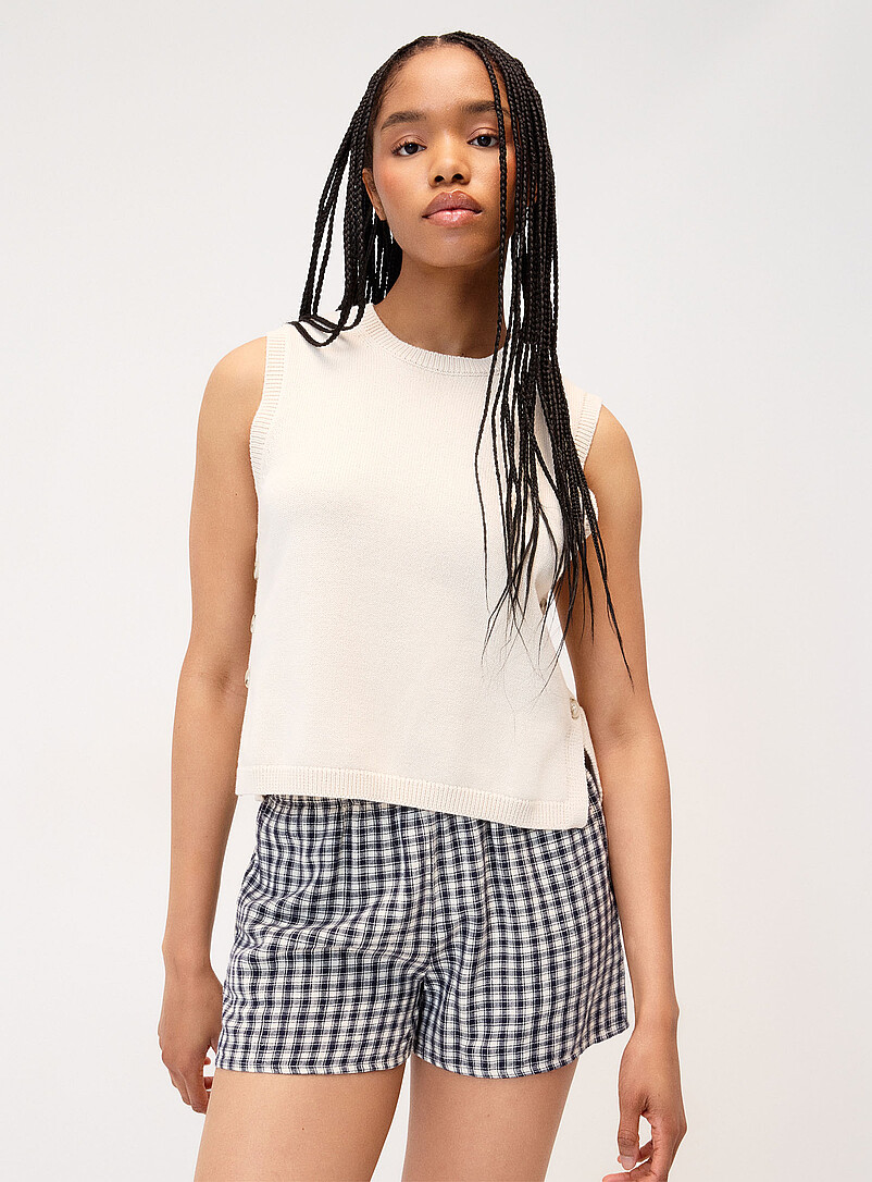 Side-button cotton sweater vest product image 2