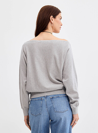Le chandail fin tricot col bateau