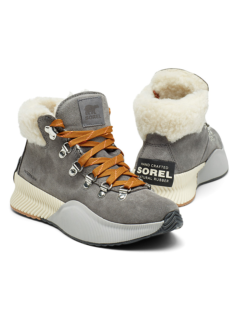 Sorel Black Out 'N About III Conquest booties Women for women