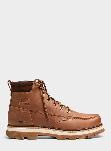 Sorel: La botte Lark-47<sup><small>MC</small></sup> Moc Toe imperm&eacute;able Homme Brun pour homme
