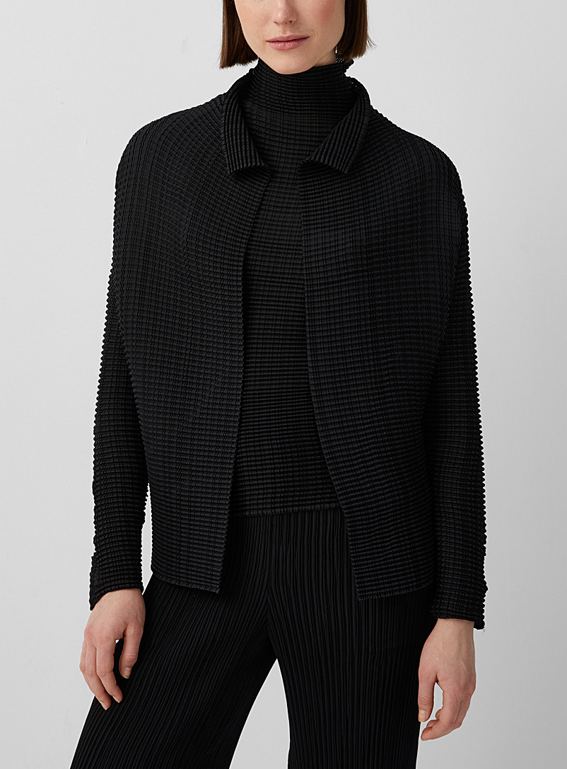 Issey Miyake Black Wooly Pleats cardigan for women