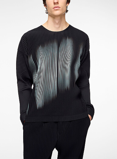 Homme Pliss&eacute; Issey Miyake: Le t-shirt pliss&eacute; &agrave; manches longues In The Shadow Noir pour homme