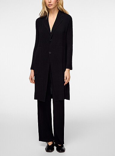 Issey Miyake Black Hatching pleated coat for women