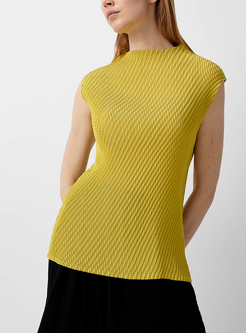 Issey Miyake Golden Yellow Rhombus Pleats sleeveless top for women