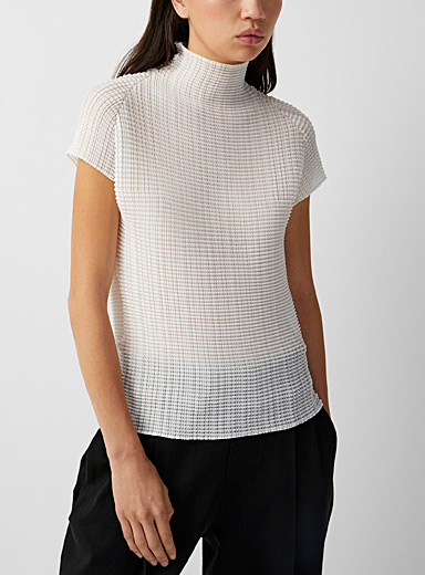 Issey Miyake White Wooly Pleats mock-neck top for women