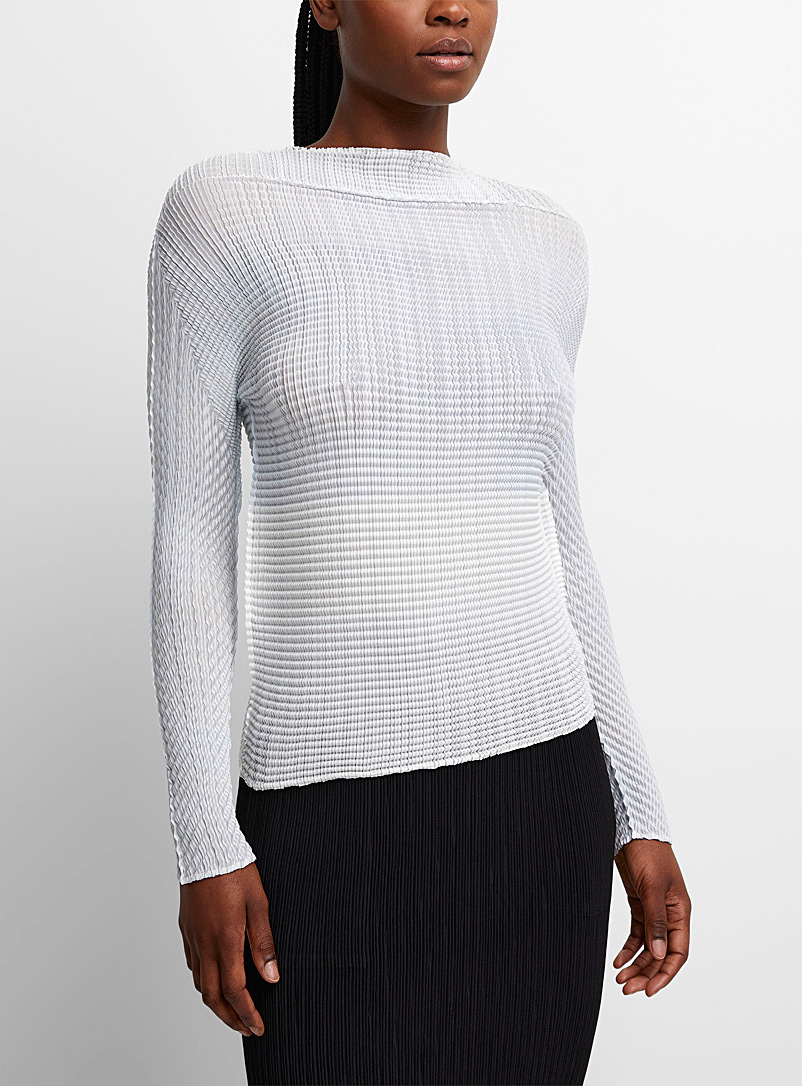 Issey Miyake: Le haut pastel Wooly Pleats Blanc pour femme