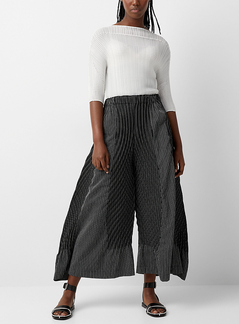 Issey Miyake Black Ripples pleated pant for women