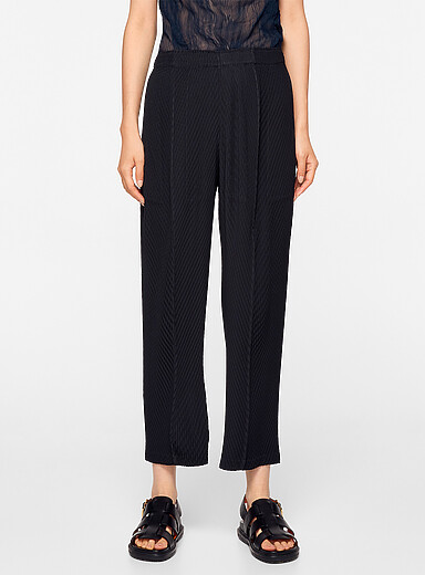 Issey Miyake Black Diamond-pleated straight-leg pant for women