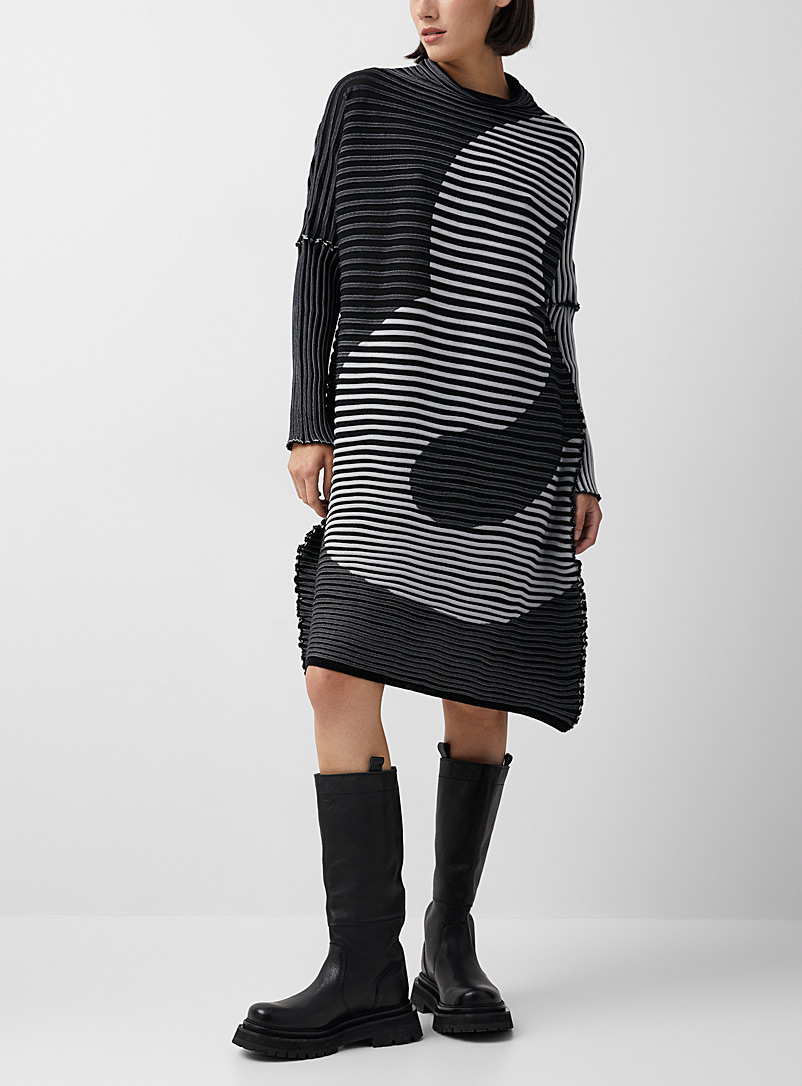 Issey Miyake Patterned Black Meander knit dress for women