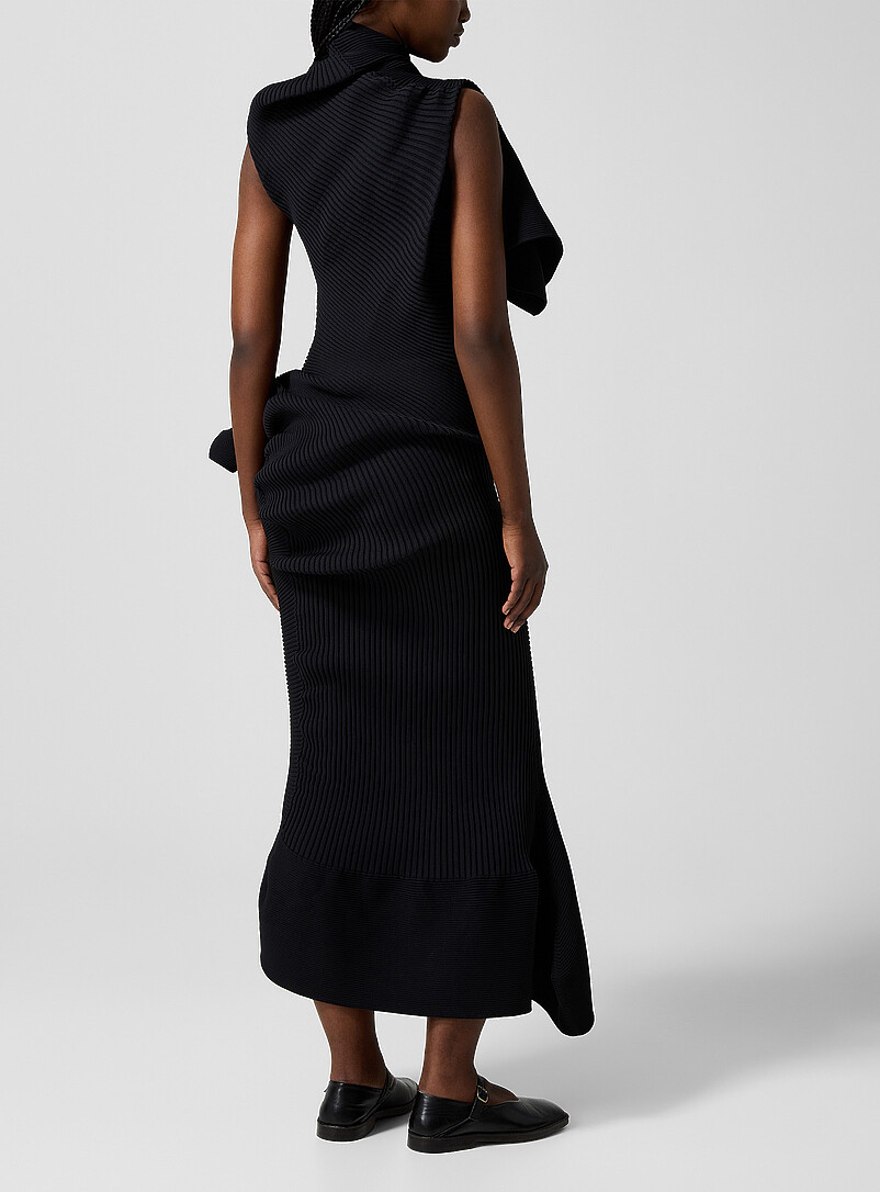Issey Miyake: La robe Life-Form Noir pour femme