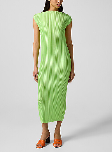 Issey Miyake: La robe mi-longue sans manches Pleats Please Vert pistache - Menthe pour femme