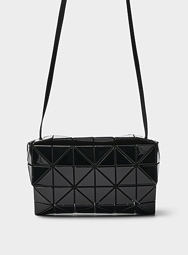 Le sac baguette lustr&eacute; Carton <b>Bao Bao Issey Miyake</b>