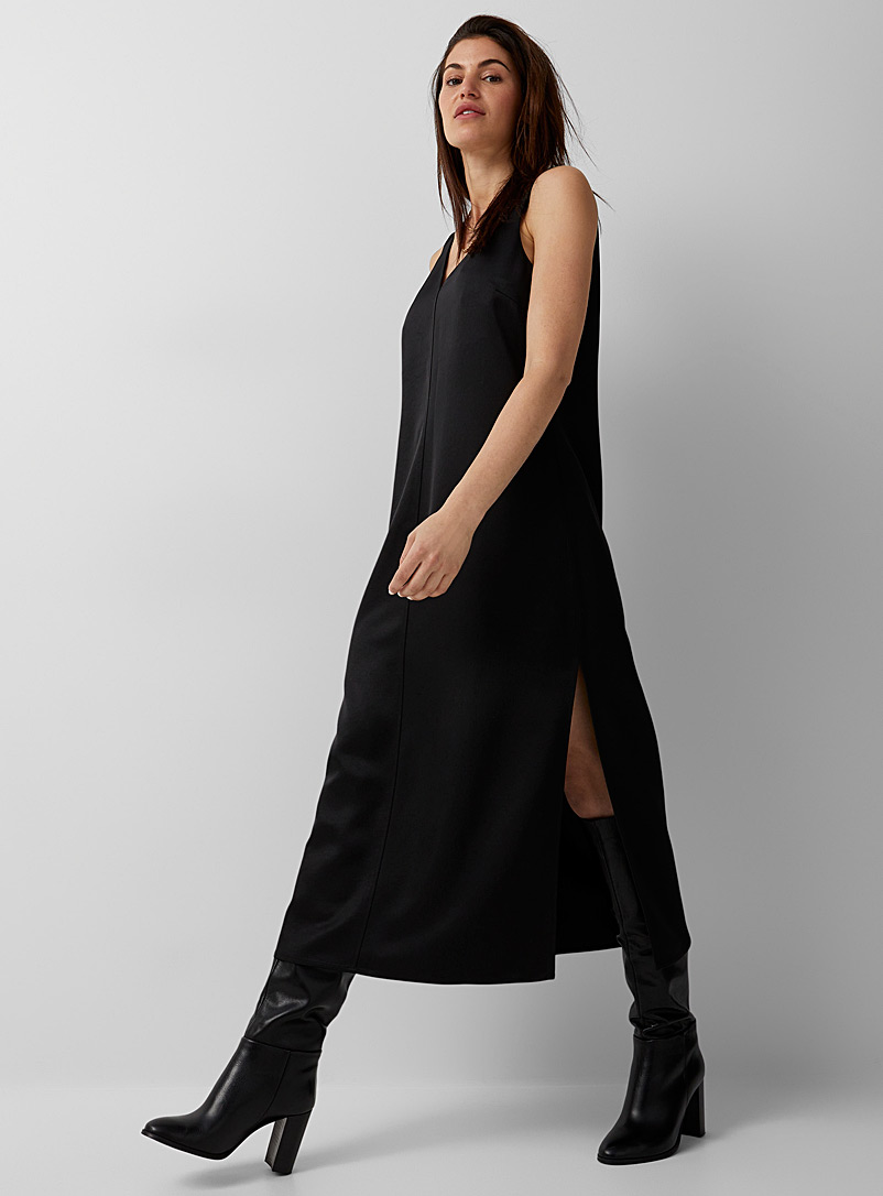 Contemporaine Black Minimalist satiny dress for women