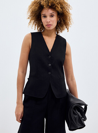 Linen-cotton V-neck vest