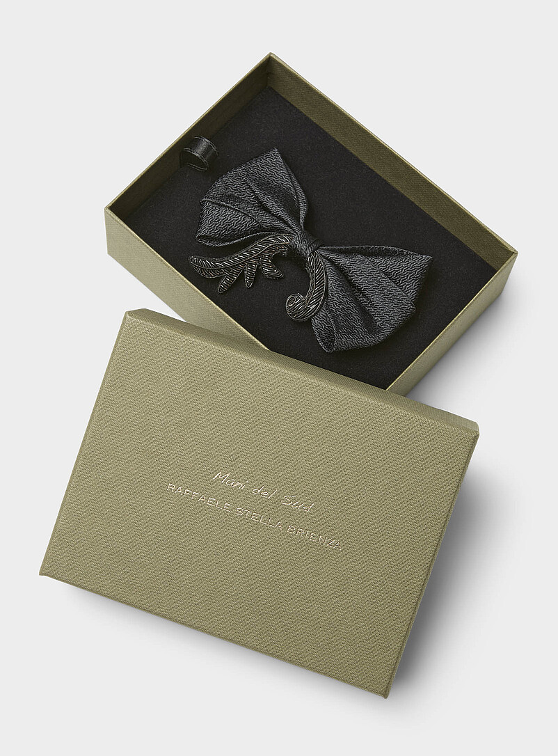 Monochrome spiral bow tie product image 2