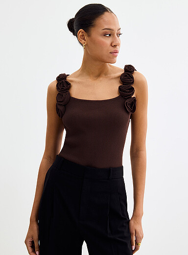 Floral straps knit cami