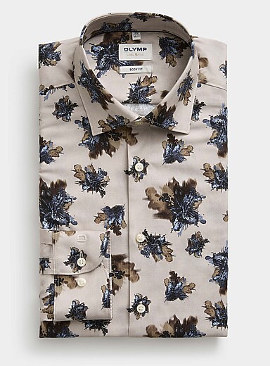 La chemise fleurs graffiti <b>Coupe moderne</b>