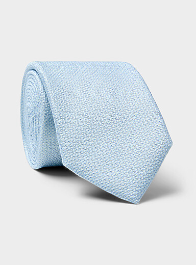 Silky semi-plain narrow tie