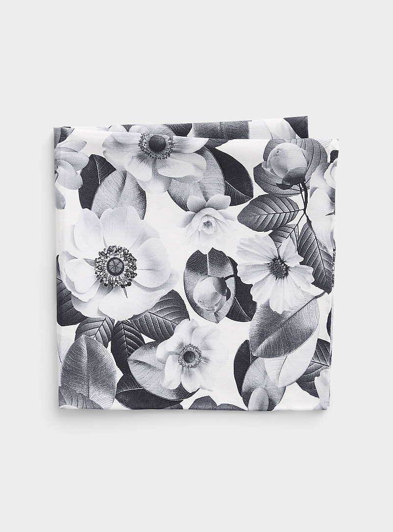 Desaturated flower pocket square product image (primary)