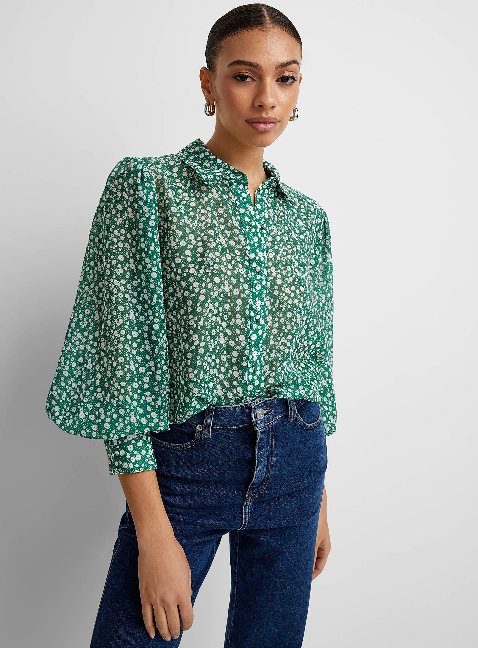 Icone Lightweight Chiffon Puff-sleeve Blouse In Patterned Green