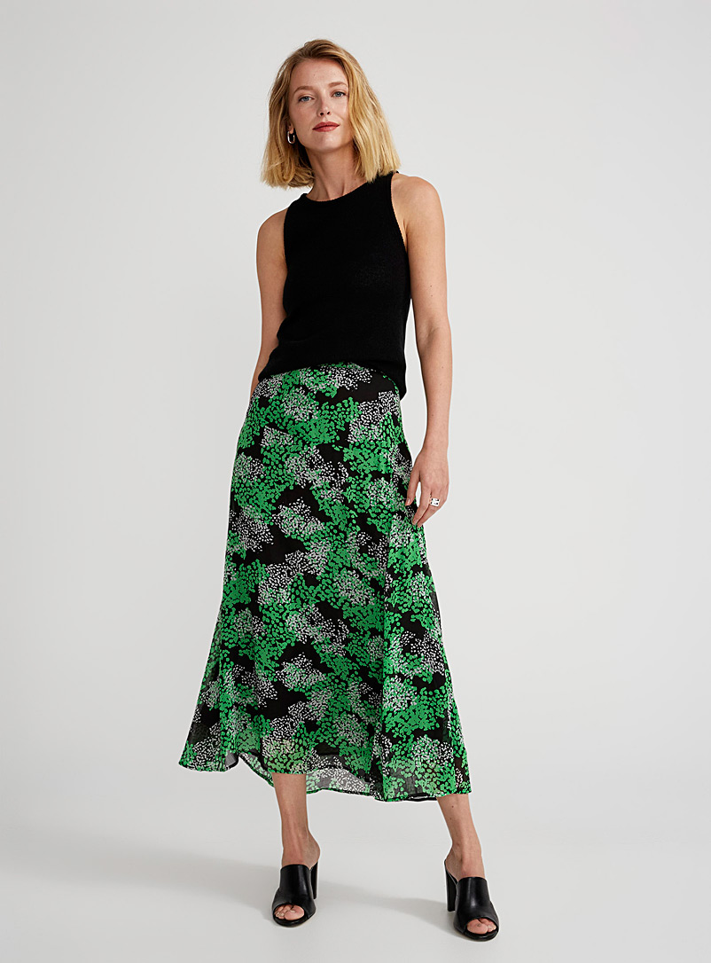 Contemporaine Green Fresh bouquet flowy skirt for women