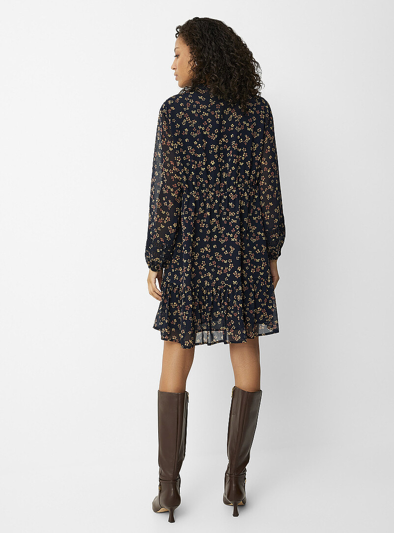 Contemporaine: La robe chiffon floral bordures crochet&eacute;es Bleu &agrave; motifs pour femme