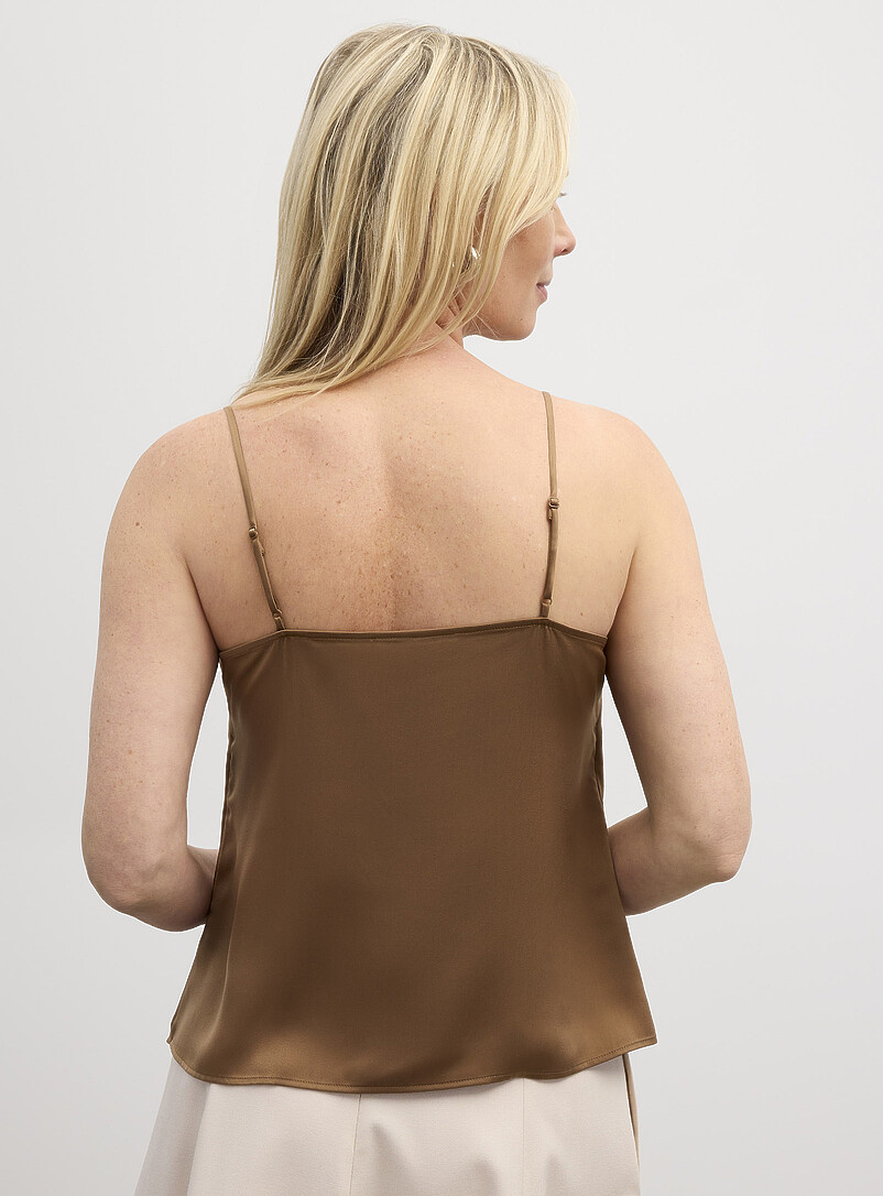 Contemporaine: La camisole satin fluide Brun pour femme