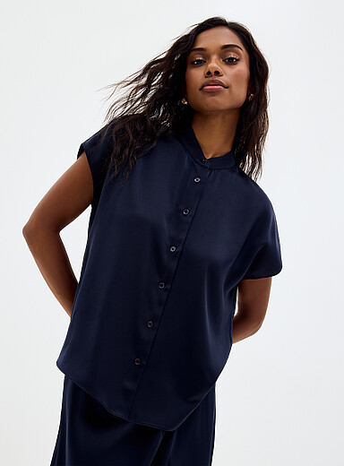 La blouse &agrave; mancherons satin fluide