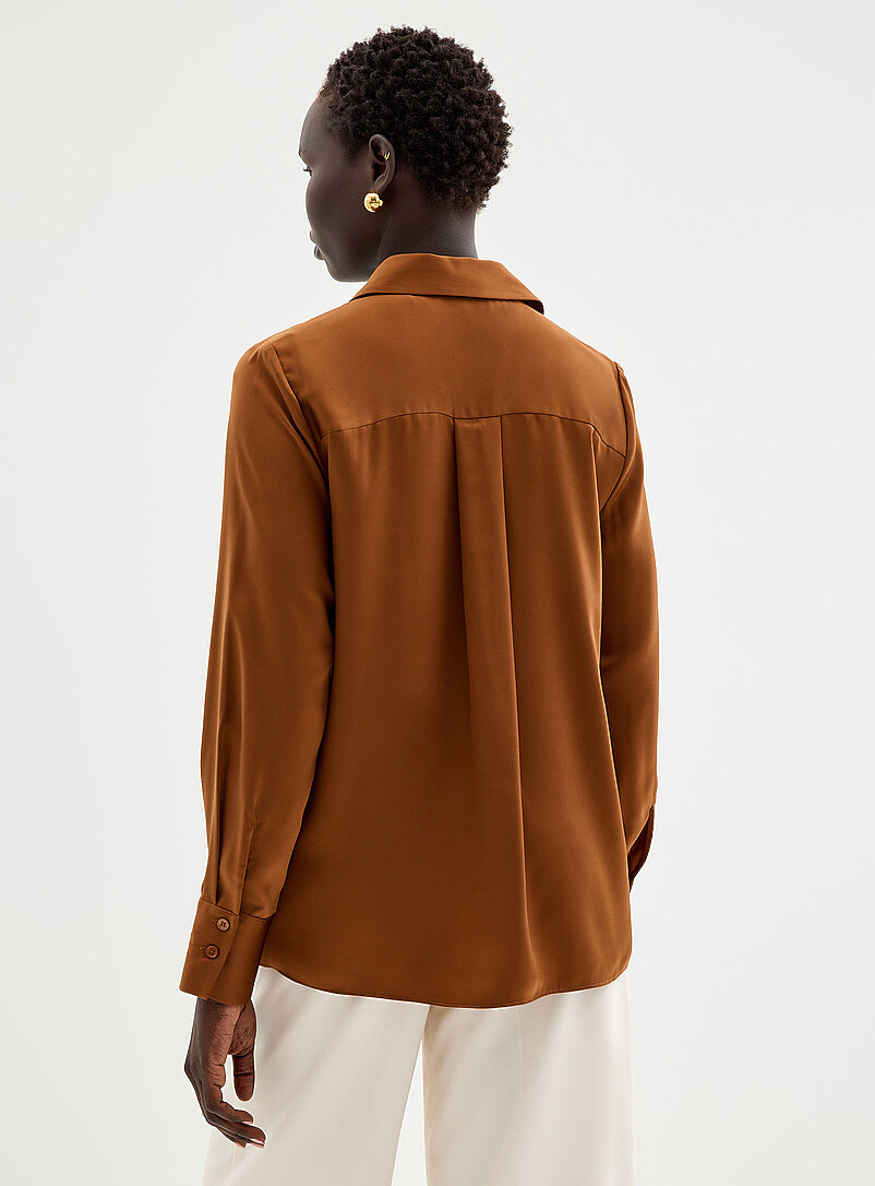 Contemporaine: La chemise ample satin fluide Brun pour femme