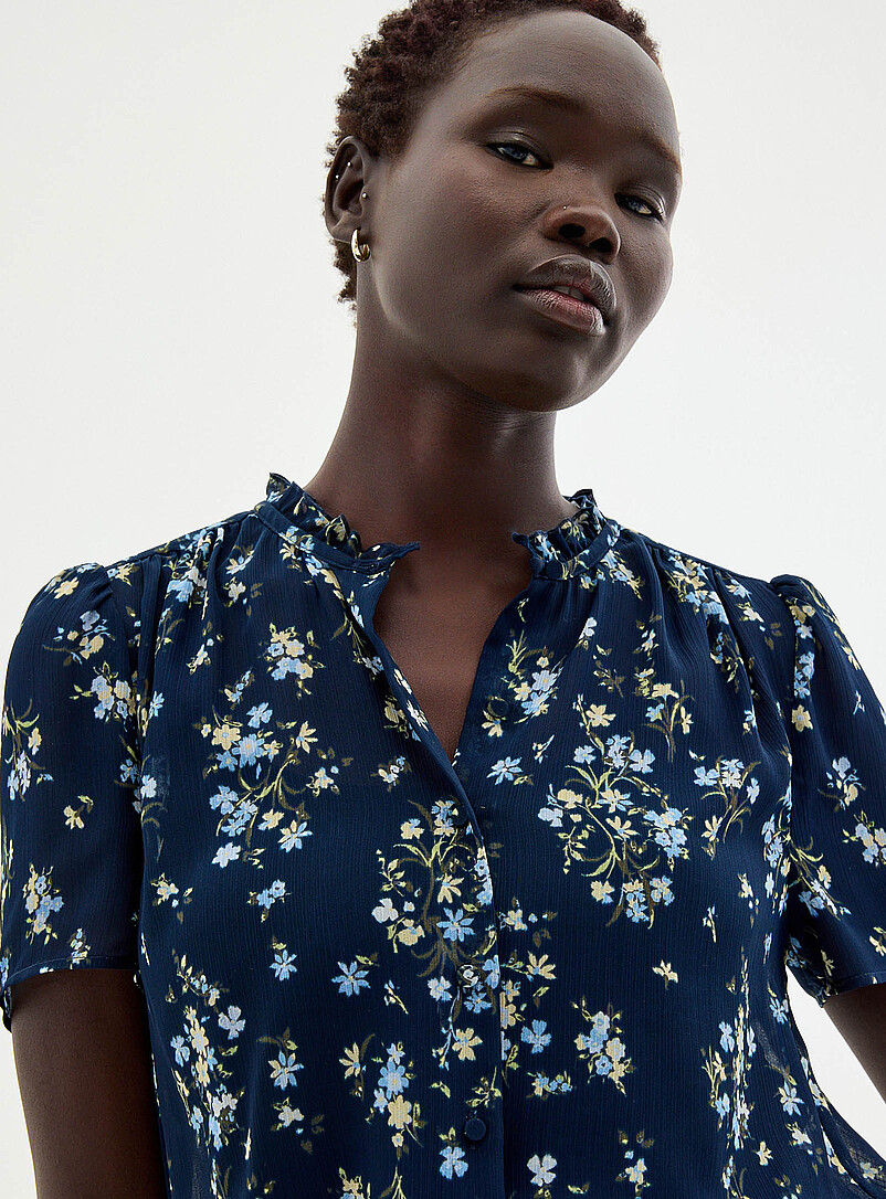 Contemporaine: La blouse chiffon imprim&eacute; col frison Ivoire - Beige cr&egrave;me pour femme