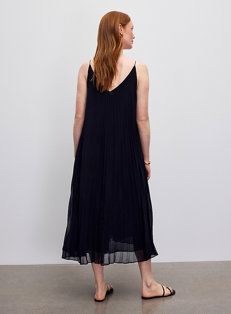 Contemporaine: La robe midi chiffon pliss&eacute; Vert bouteille - Sapin pour femme