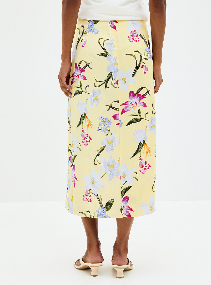 Sunny blooms satiny skirt product image 3