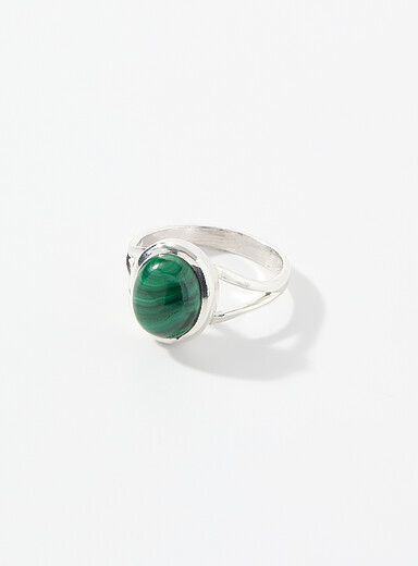 Oval malachite ring