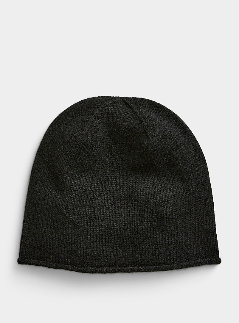 Simons Black Pure cashmere solid tuque for women