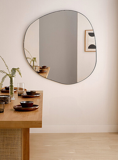 Organic shape mirror