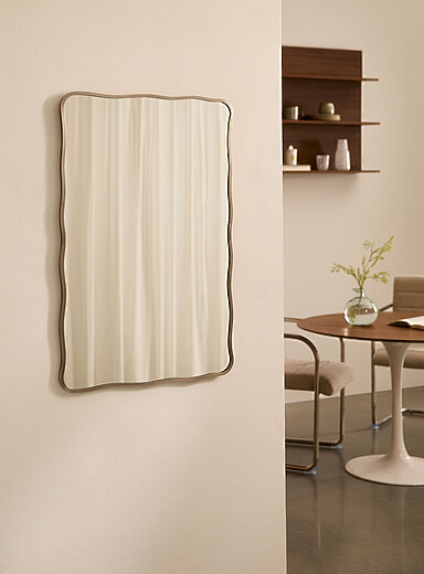 Irregular frame rectangular mirror