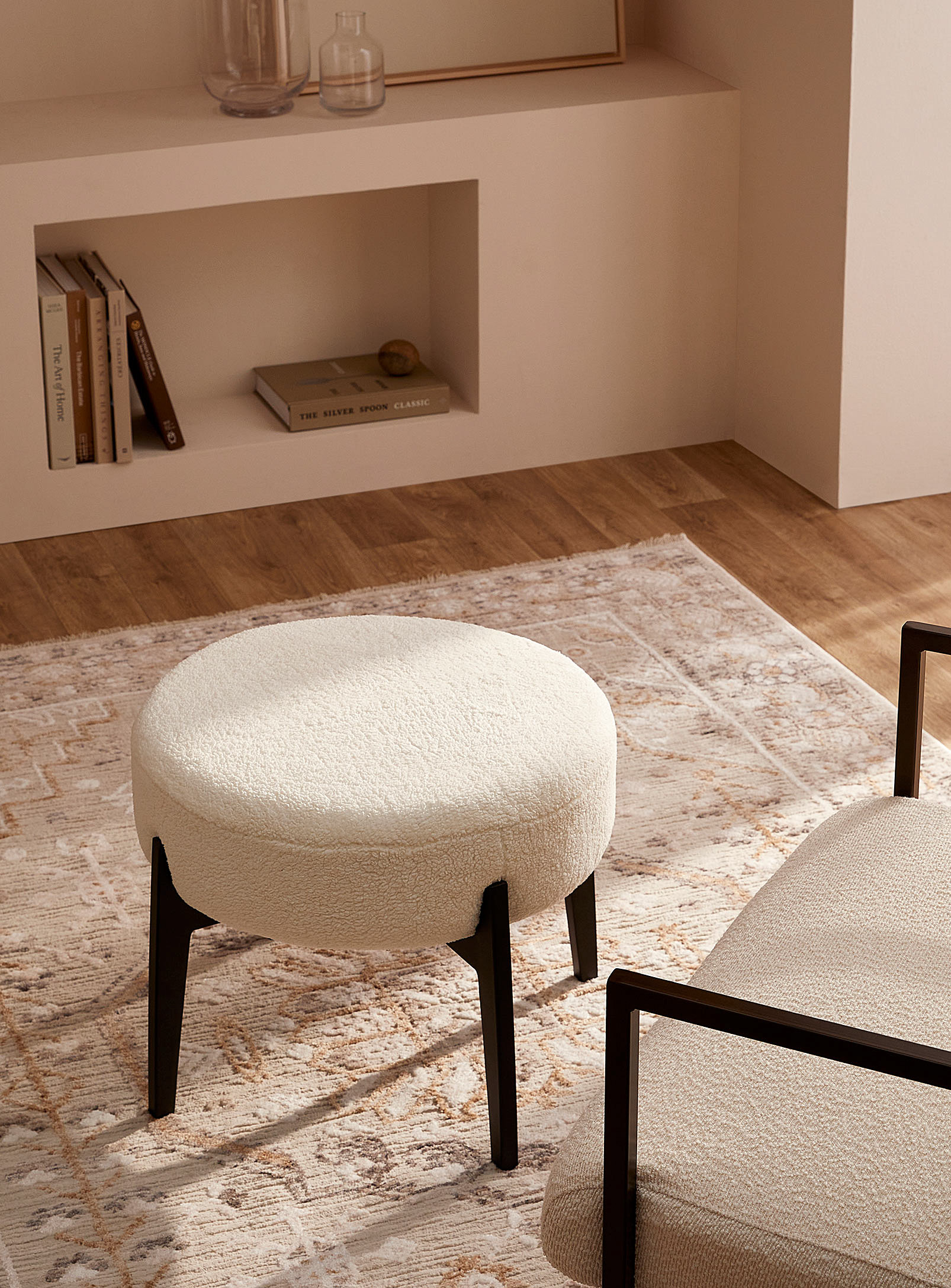 Simons Maison - High-pile fleece contrast stool