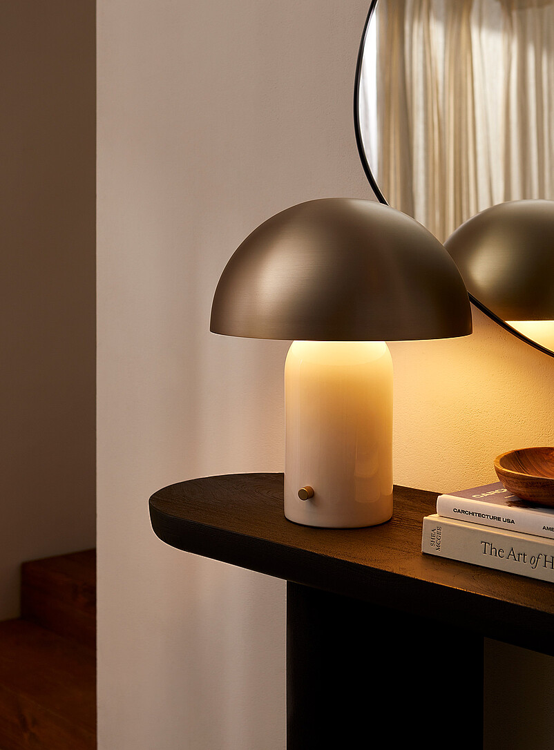 Domed shade sleek table lamp product image 2
