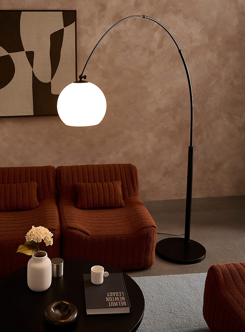 Black arched floor lamp product image 2