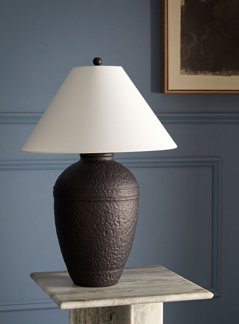 Hammered resin base table lamp product image (primary)