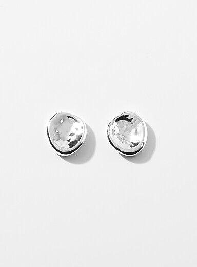Small hammered oval earrings