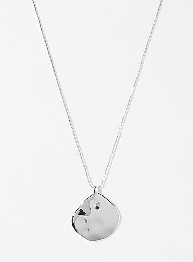 XL hammered medallion long chain