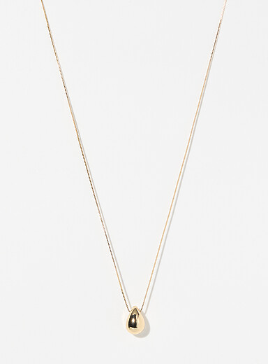 Le collier pendentif goutte
