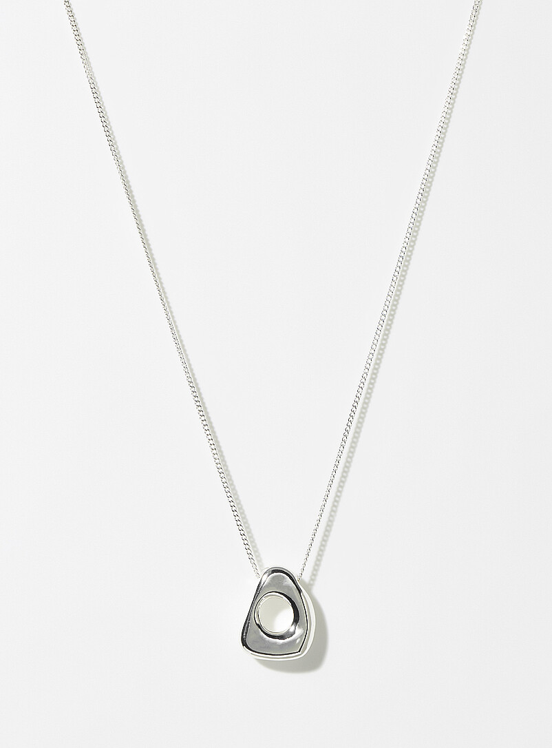 Triangle medallion chain product image (primary)
