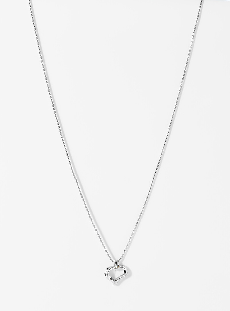 Small hammered heart chain product image (primary)