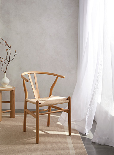 La table ronde Malibu en chêne blanc, Moe's Home Collection