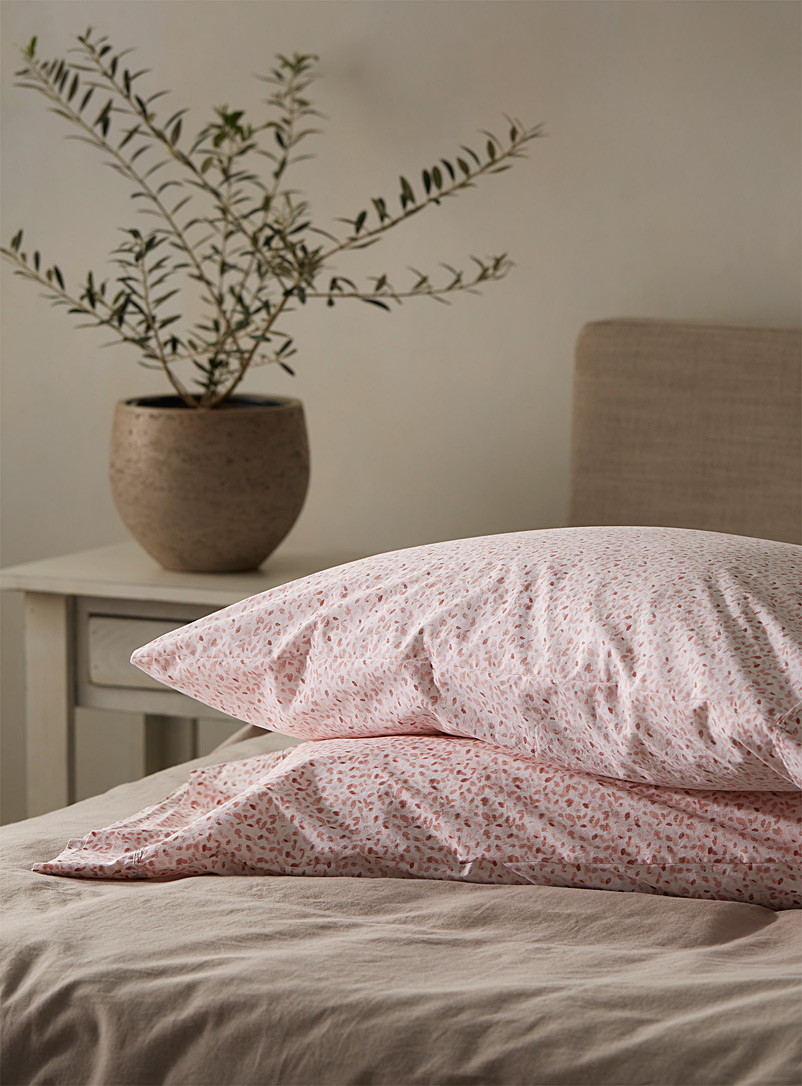 Simons Maison Dusky Pink Petal-print 200-thread-count pillowcases Set of 2