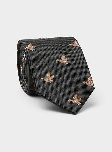 Migratory bird jacquard tie