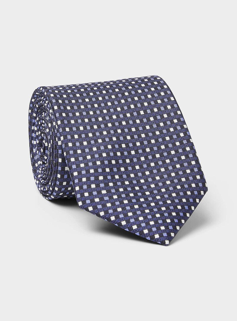 Small squares 100% silk tie product image (primary)